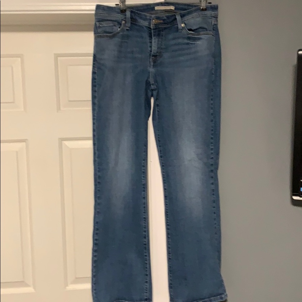 Woman’s Levi’s 529 Curvy boot cut jeans